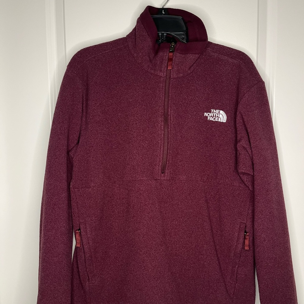 TNF Pullover